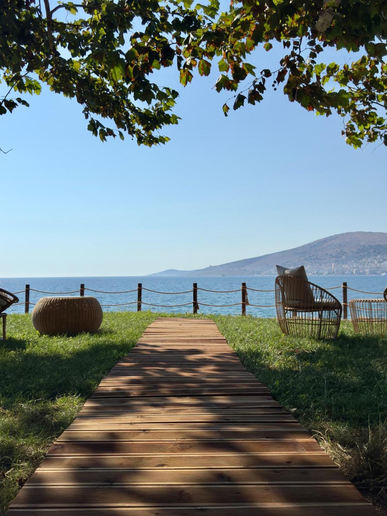 Orb Inn Sarandë Exteriör bild