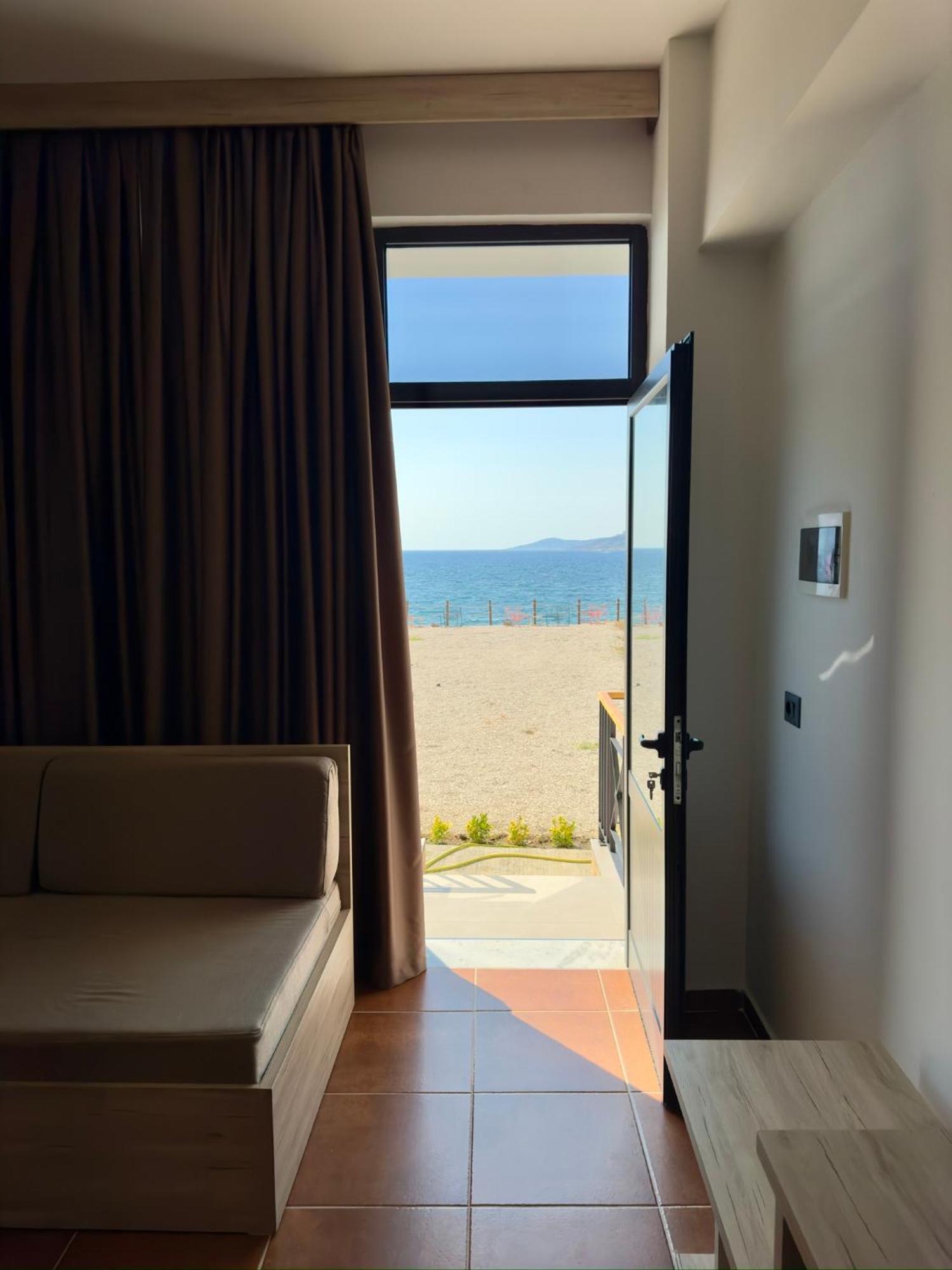 Orb Inn Sarandë Exteriör bild