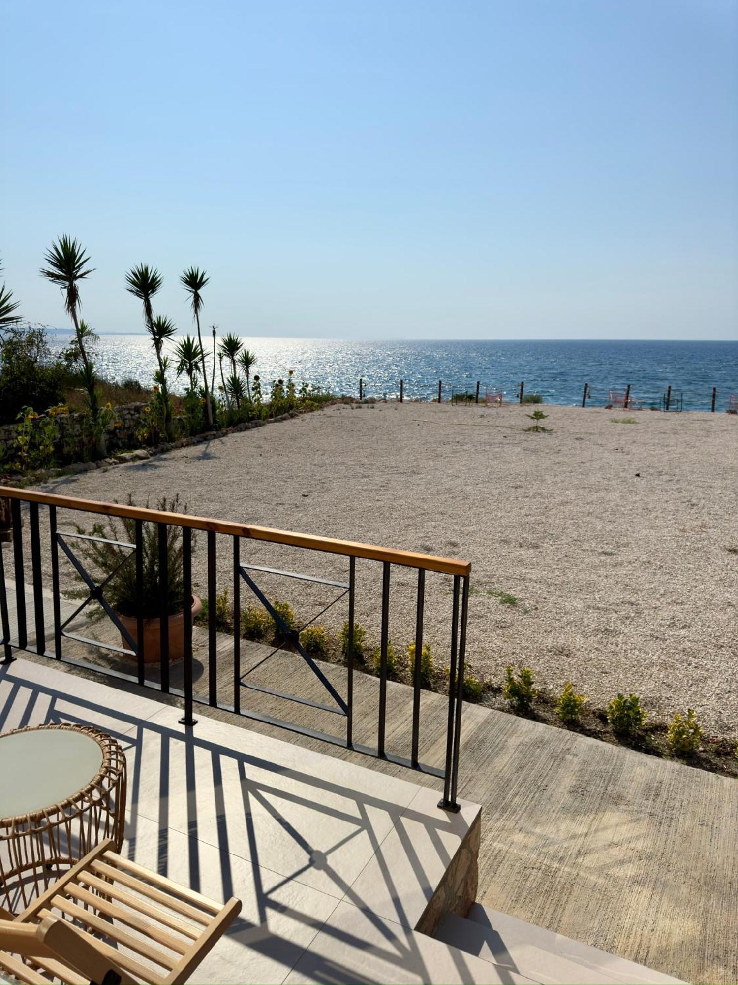 Orb Inn Sarandë Exteriör bild